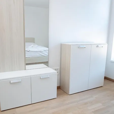 Dalgona Apartma Godler, Apartman *